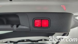 Mercedes-Benz GLB-Class GLB250 4MATIC 2023 года из Южной Кореи