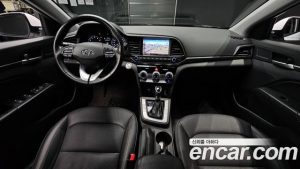 Hyundai AVANTE 1.6 2020 года из Южной Кореи