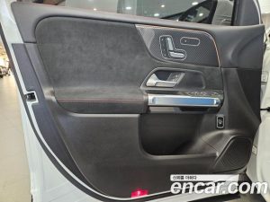 Mercedes-Benz GLB-Class GLB250 4MATIC 2020 года из Южной Кореи