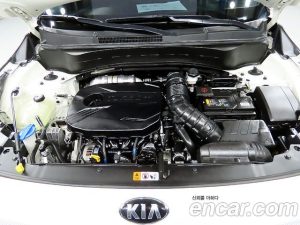 Kia Seltos Бензин 1.6 Turbo 2WD 2020 года из Южной Кореи