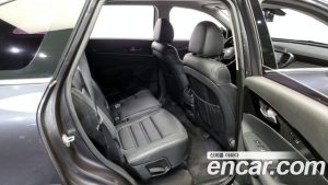 Kia Sorento Дизель 2.0 2WD 2020 года из Южной Кореи