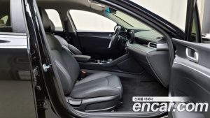 Kia K5 2.0 2021 года из Южной Кореи