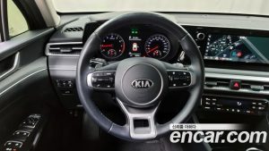 Kia K5 2.0 2021 года из Южной Кореи