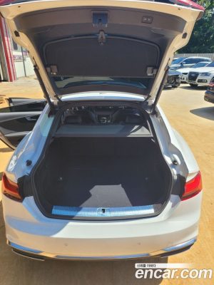 Audi A5 40 TDI 4WD Premium Sportback 2020 года из Южной Кореи