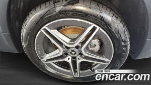 Mercedes-Benz GLB-Class GLB250 4MATIC 2023 года из Южной Кореи