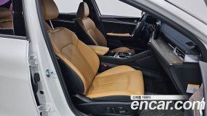 Kia K5 Signature 2020 года из Южной Кореи