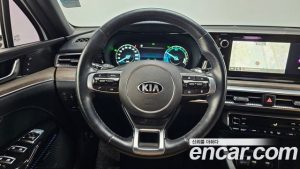 Kia K5 Signature 2020 года из Южной Кореи