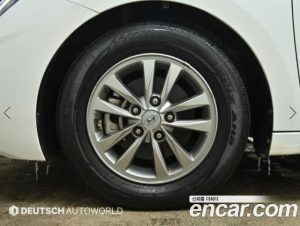 Hyundai AVANTE 1.6 2020 года из Южной Кореи