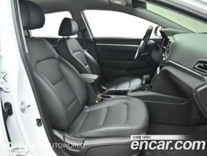 Hyundai AVANTE 1.6 2020 года из Южной Кореи