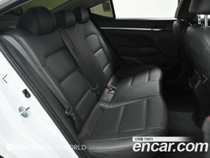 Hyundai AVANTE 1.6 2020 года из Южной Кореи