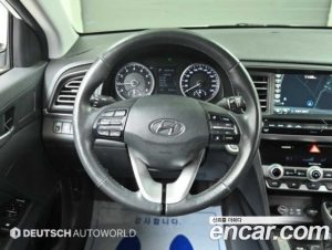 Hyundai AVANTE 1.6 2020 года из Южной Кореи