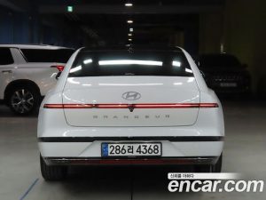 Hyundai Grandeur 2.5 Бензин 2WD 2023 года из Южной Кореи