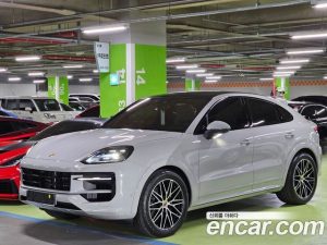 Porsche Cayenne 3.0 Coupe 2024 года из Южной Кореи
