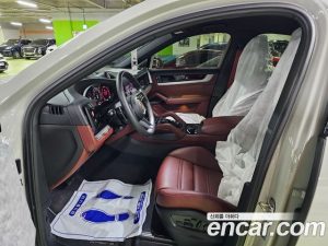Porsche Cayenne 3.0 Coupe 2024 года из Южной Кореи