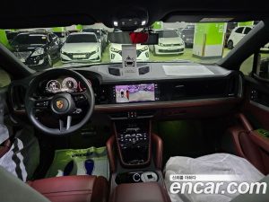 Porsche Cayenne 3.0 Coupe 2024 года из Южной Кореи