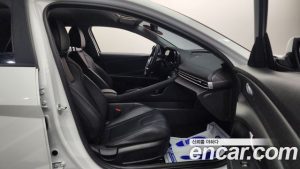 Hyundai AVANTE 1.6 2021 года из Южной Кореи
