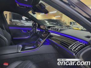 Mercedes-Benz S-Class S580L 4MATIC 2023 года из Южной Кореи