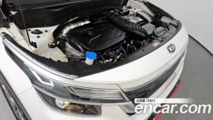 Kia Seltos Бензин 1.6 Turbo 2WD 2020 года из Южной Кореи