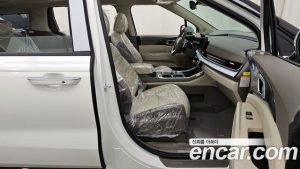 Kia Carnival HEV 7-Seater Signature 2024 года из Южной Кореи