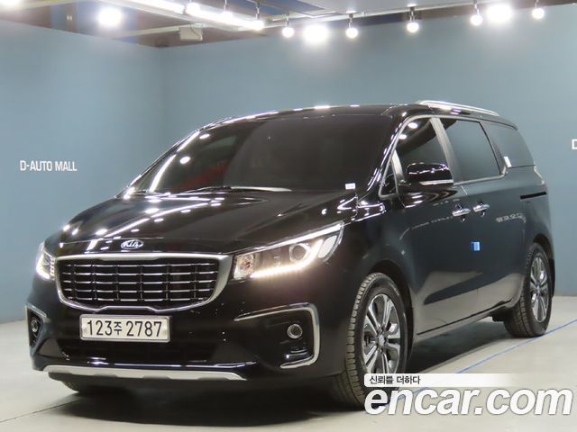 Kia Carnival 9-Seater Luxury 2020 года из Кореи