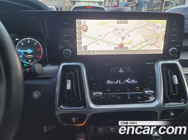 Kia Sorento Дизель 2.2 2WD 2021 года из Кореи