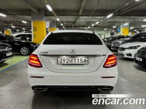 Mercedes-Benz E-Class E250 Avantgarde 2020 года из Южной Кореи