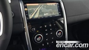 Land Rover Discovery Sport P250 SE 2023 года из Южной Кореи