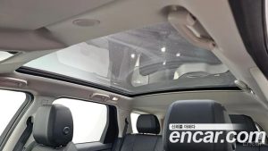 Land Rover Discovery Sport P250 SE 2023 года из Южной Кореи