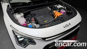 Kia Niro Signature 2024 года из Южной Кореи