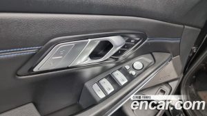 BMW 3-Series 320d M Sport 2021 года из Южной Кореи