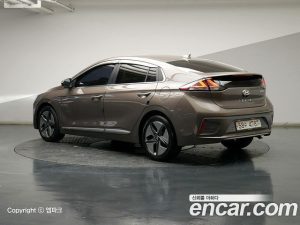 Hyundai Ioniq 1.6 HEV 2020 года из Южной Кореи