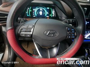 Hyundai Ioniq 1.6 HEV 2020 года из Южной Кореи