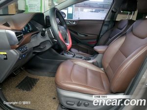 Hyundai Ioniq 1.6 HEV 2020 года из Южной Кореи