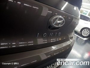 Hyundai Ioniq 1.6 HEV 2020 года из Южной Кореи