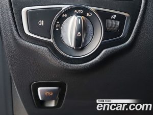 Mercedes-Benz GLC-Class GLC220 d 4MATIC Coupe 2020 года из Южной Кореи