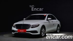 Mercedes-Benz E-Class E220d 4MATIC Exclusive 2020 года из Южной Кореи