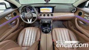 Mercedes-Benz E-Class E220d 4MATIC Exclusive 2020 года из Южной Кореи