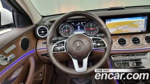 Mercedes-Benz E-Class E220d 4MATIC Exclusive 2020 года из Южной Кореи