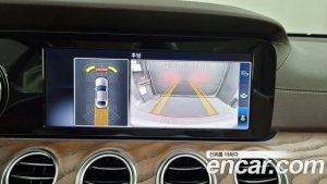 Mercedes-Benz E-Class E220d 4MATIC Exclusive 2020 года из Южной Кореи