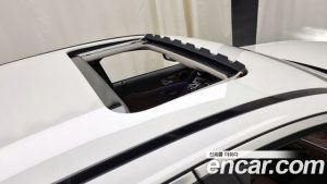 Mercedes-Benz E-Class E220d 4MATIC Exclusive 2020 года из Южной Кореи