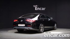 Mercedes-Benz CLS-Class CLS300d AMG Line 2020 года из Южной Кореи
