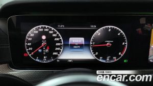 Mercedes-Benz CLS-Class CLS300d AMG Line 2020 года из Южной Кореи