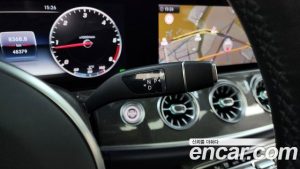 Mercedes-Benz CLS-Class CLS300d AMG Line 2020 года из Южной Кореи