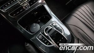 Mercedes-Benz CLS-Class CLS300d AMG Line 2020 года из Южной Кореи