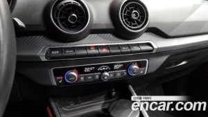 Audi Q2 35 TDI Premium 2020 года из Южной Кореи