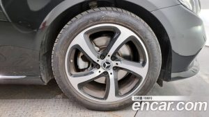Mercedes-Benz E-Class E250 Avantgarde 2020 года из Южной Кореи