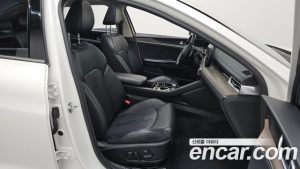 Kia K5 1.6 Turbo 2020 года из Южной Кореи