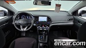 Hyundai AVANTE 1.6 2020 года из Южной Кореи