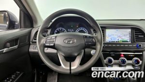 Hyundai AVANTE 1.6 2020 года из Южной Кореи