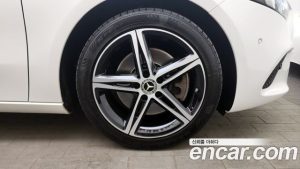 Mercedes-Benz A-Class A250 4MATIC SEDAN 2020 года из Южной Кореи